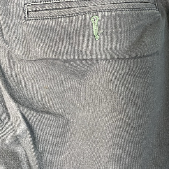 Men's Gray Goodfellow Hennepin Chino Labeled as 34 x 32 - Picture 4 of 11